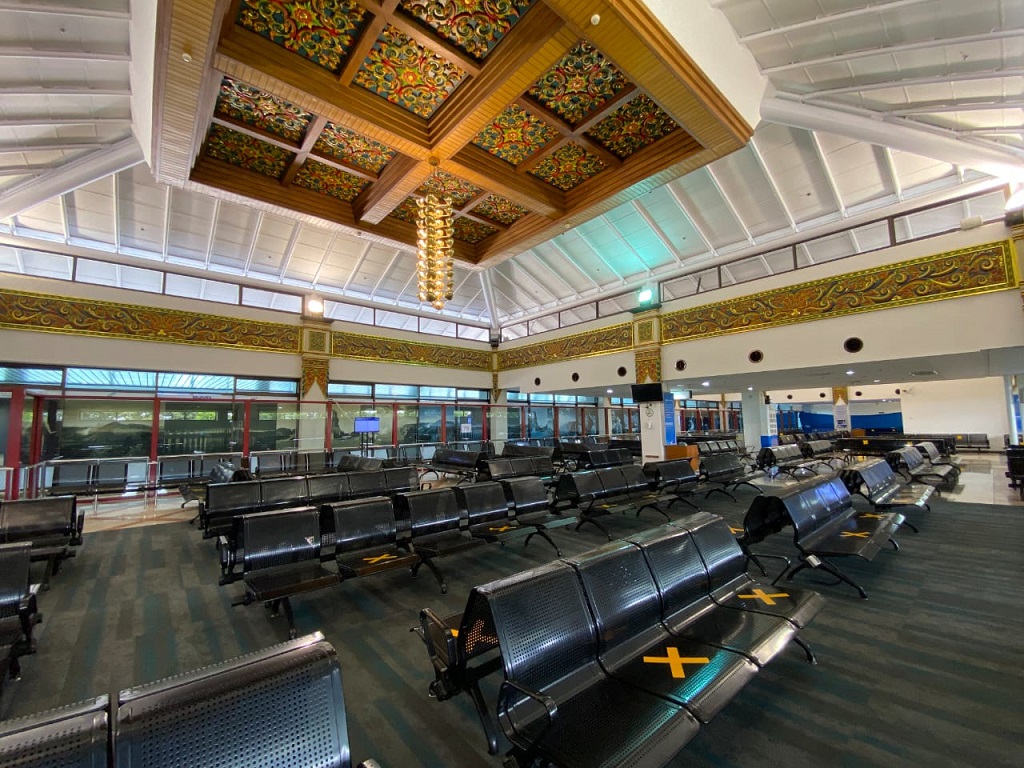 Ruang Tunggu Penumpang Bandara Udara Juanda Surabaya Sumber: Google