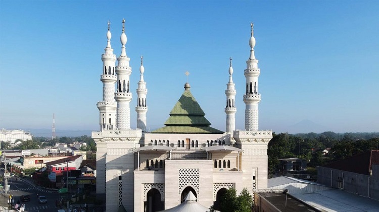 Masjid Suciati Jogja, Sumber: masjidsuciatisaliman.id