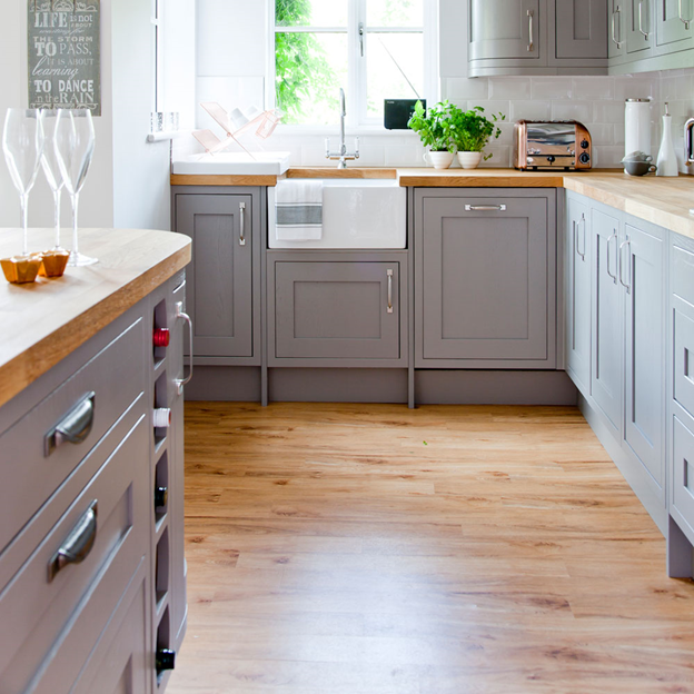 Kemarik motif kayu untuk dapur